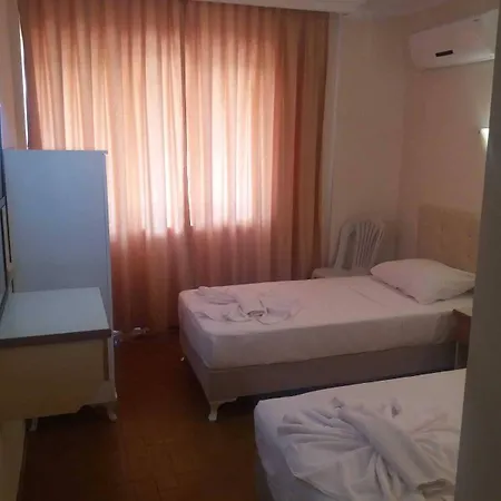 酒店 Unver 马尔马里斯