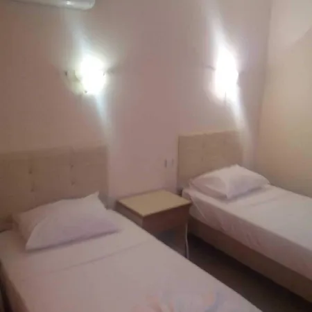 酒店 Unver 马尔马里斯