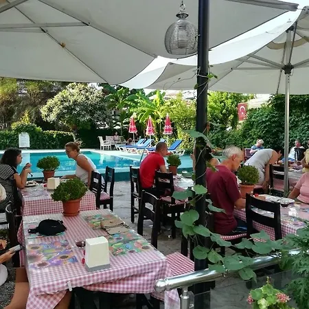 Unver Ξενοδοχείο 2*