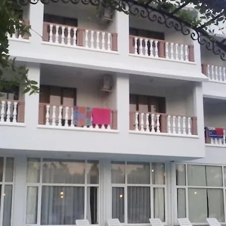 Unver 2* Μαρμαρίς